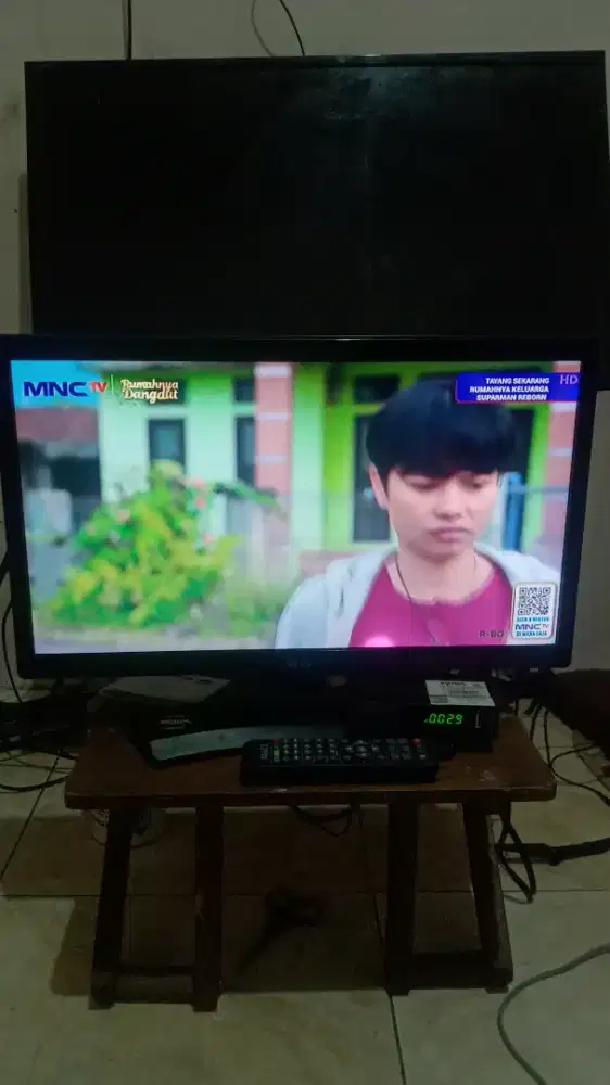Di jual tv LED merek LG 14inc HDMI