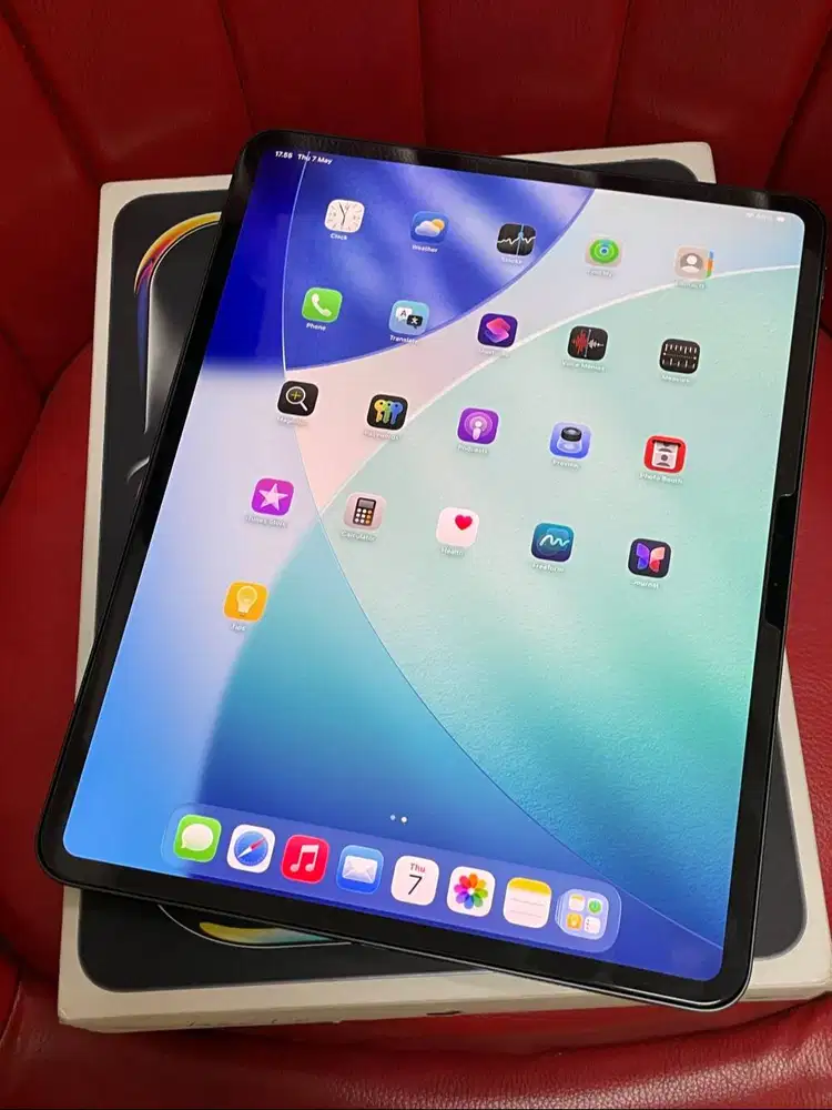 iPad Pro 13 Inci 256gb M4 Wifi Space Black Ex iBox PA/A Fullset ORI