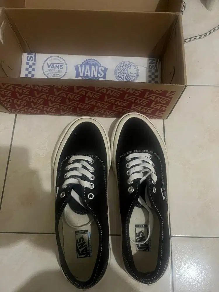For sale sepatu vans