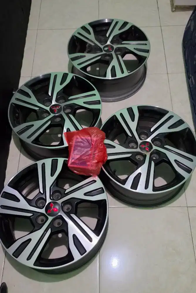 Ex velg xpander ultimate R16 ORI