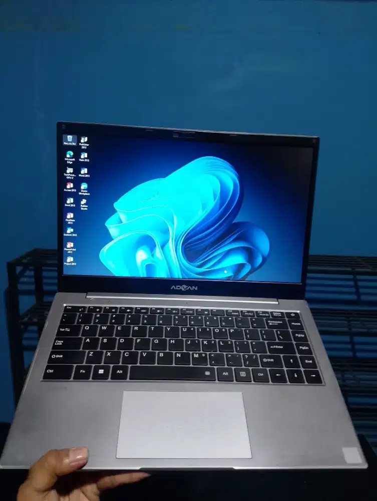 Laptop Advan soulmate slim