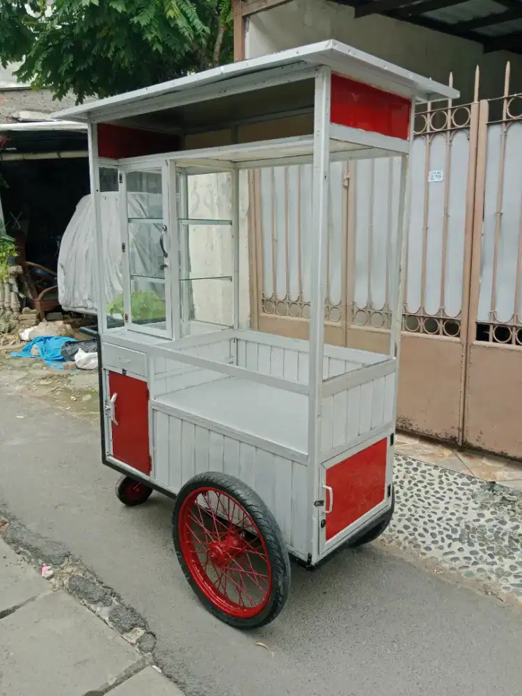 Gerobak alumunium bekas roti bakar ( nego tipis  )