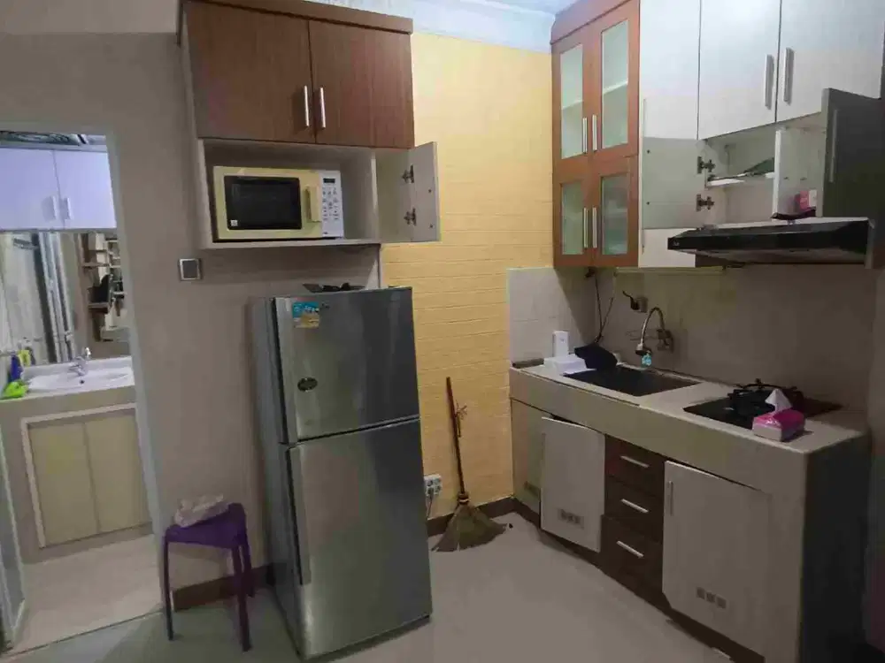 Apartemen Mediterania Gajah Mada 2 BR Full Furnished View Jl Raya Gajah Mada