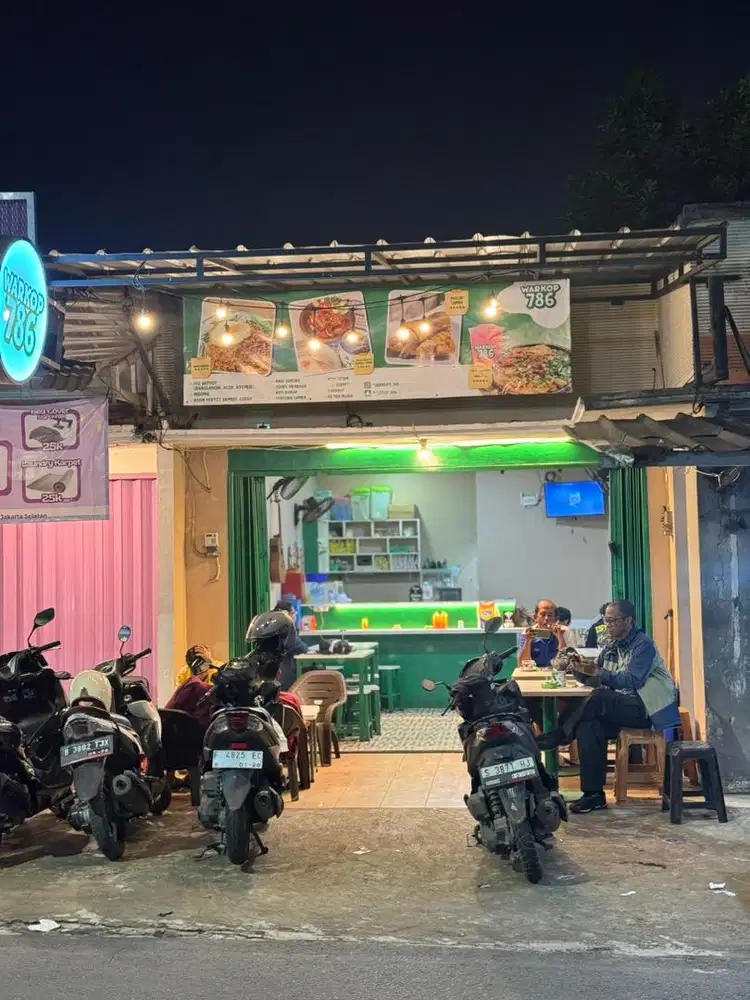 Di Butuhkan Karyawan perempuan