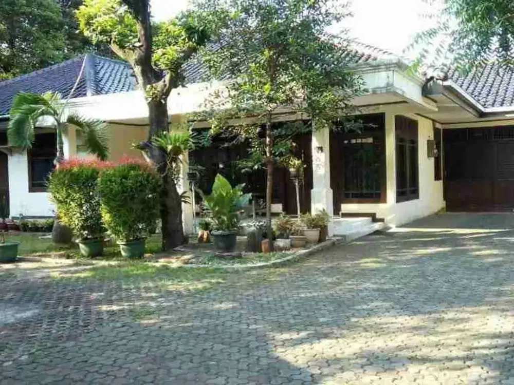 Dijual Rumah Mewah Besar Strategis di Jl Pertanian III Pasar Minggu Jaksel