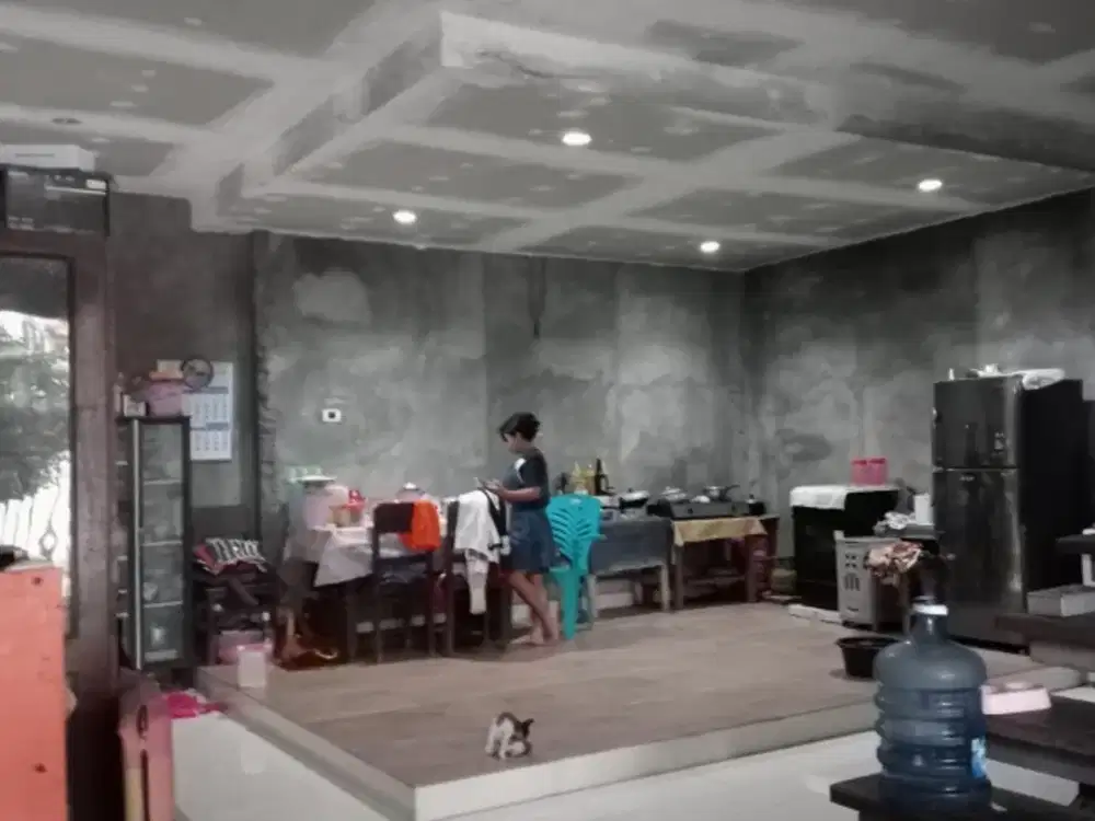 jual rumah    50 M k pasar Ngoro    cocok untuk  stock barang