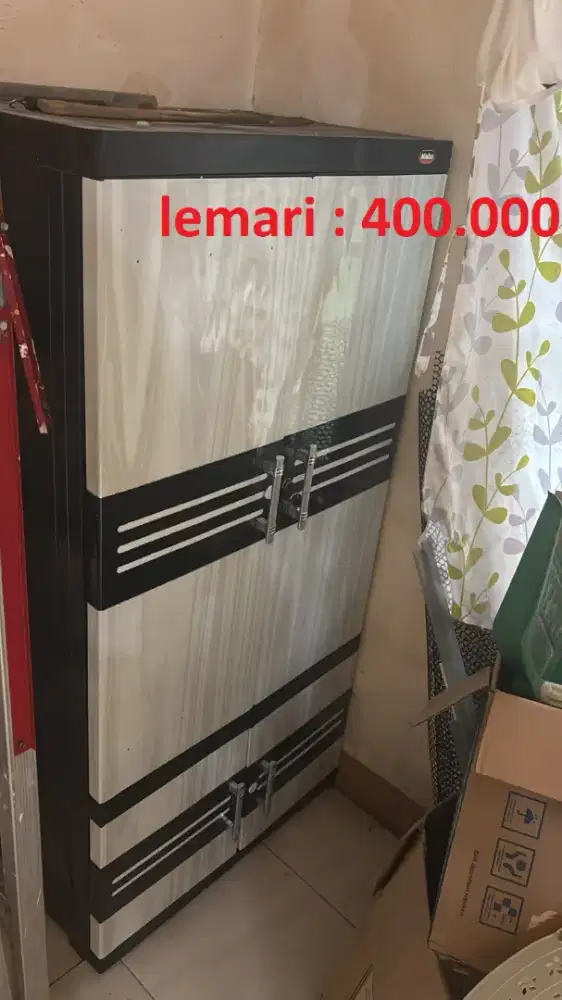 Lemari, rak meja pindahan