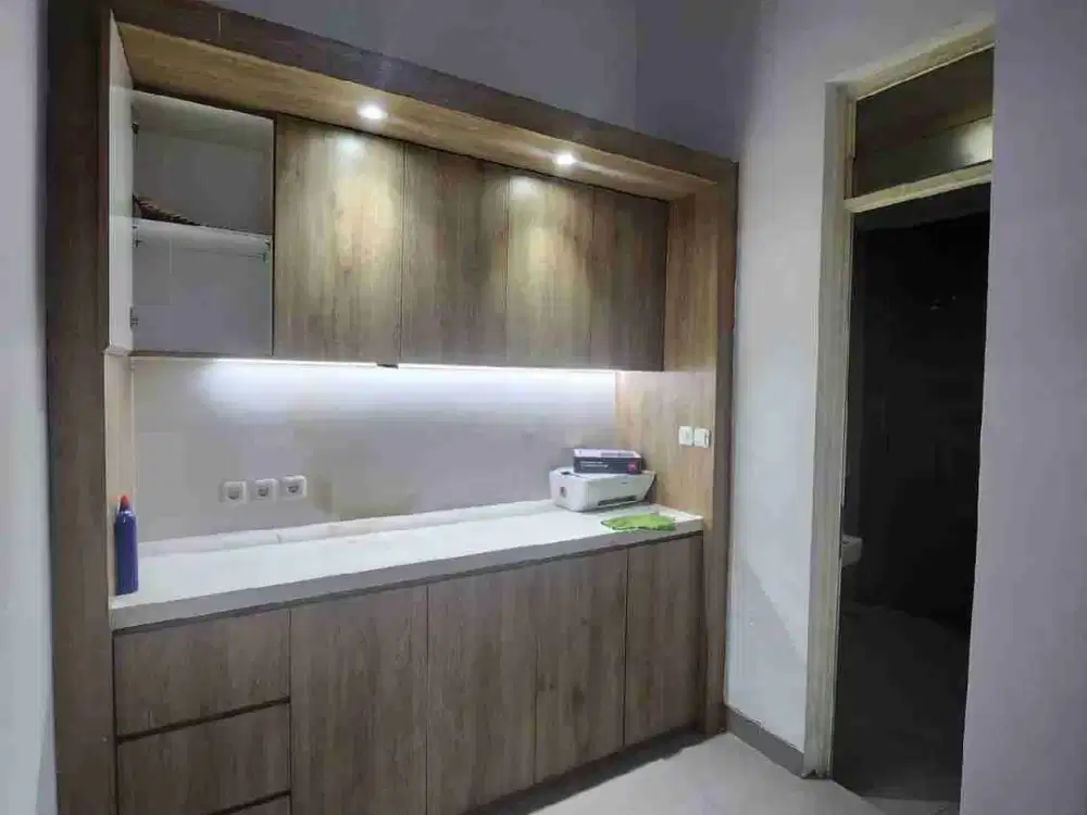 disewakan ruko 4 lantai 4,5x15 golf island