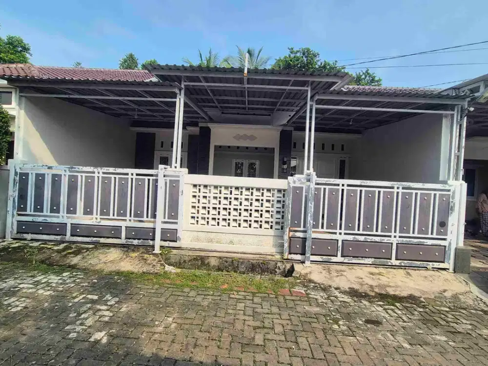 jual rumah cluster mewah berikut isinya Jalan lebar surat SHM