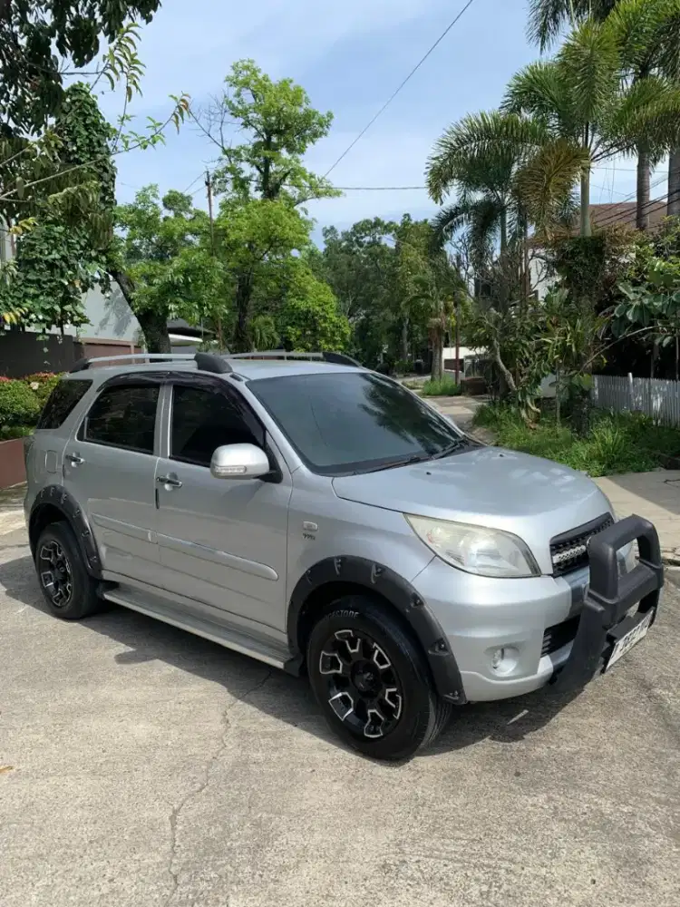 Terios TS manual 2012 sangat bagus
