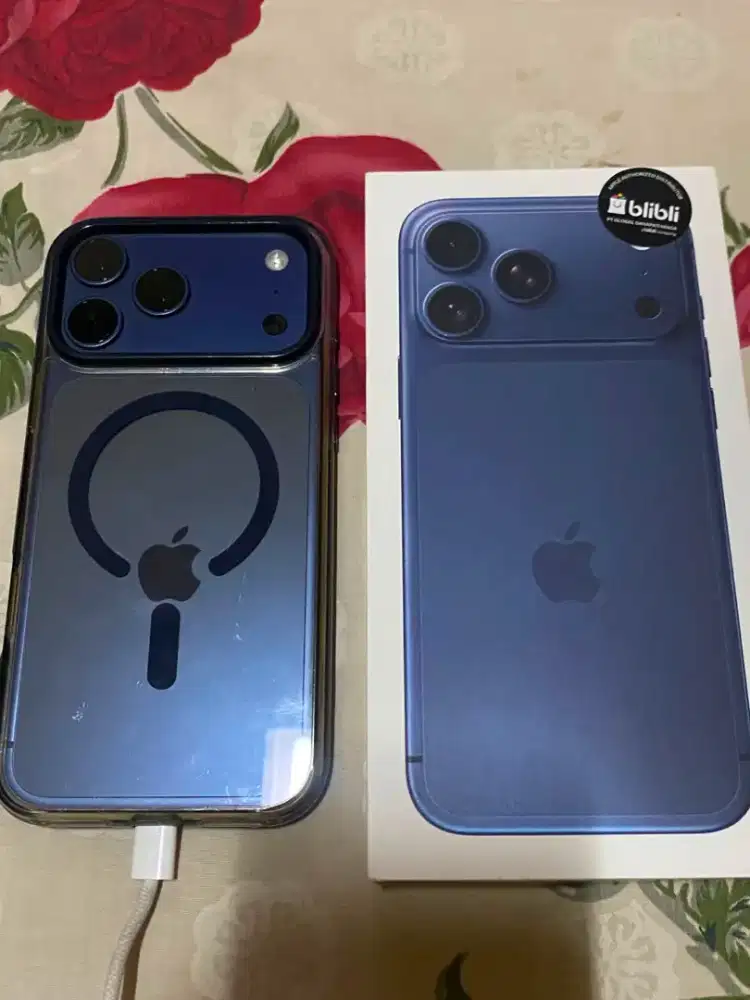 Iphone 17 promax like new