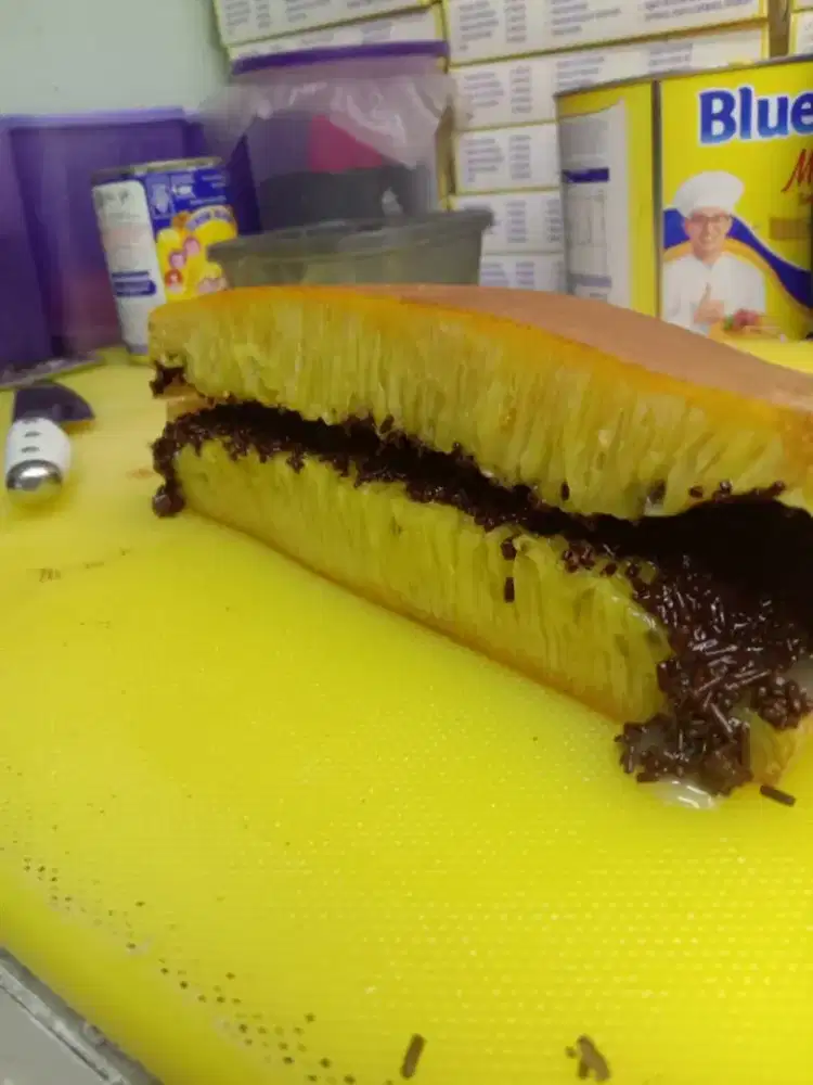 Ahli buat martabak manis dan telur