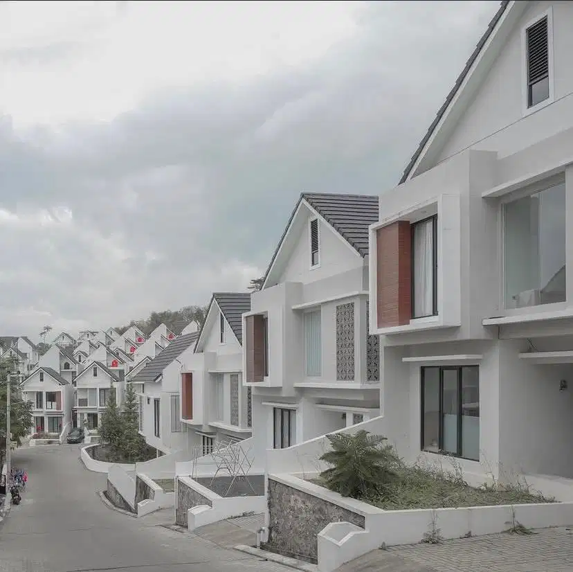 Disewakan / Dijual Rumah 2 Lantai Modern Classic - Bandung Citylight
