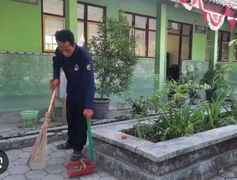 Penjaga Sekolah TK