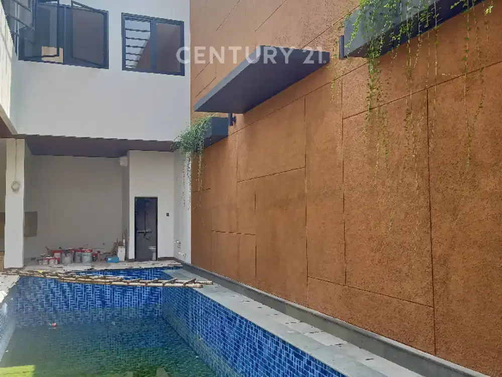Rumah Mewah 3 Lt Bangunan Baru Furnish Lux+Kolam Renang Simprug