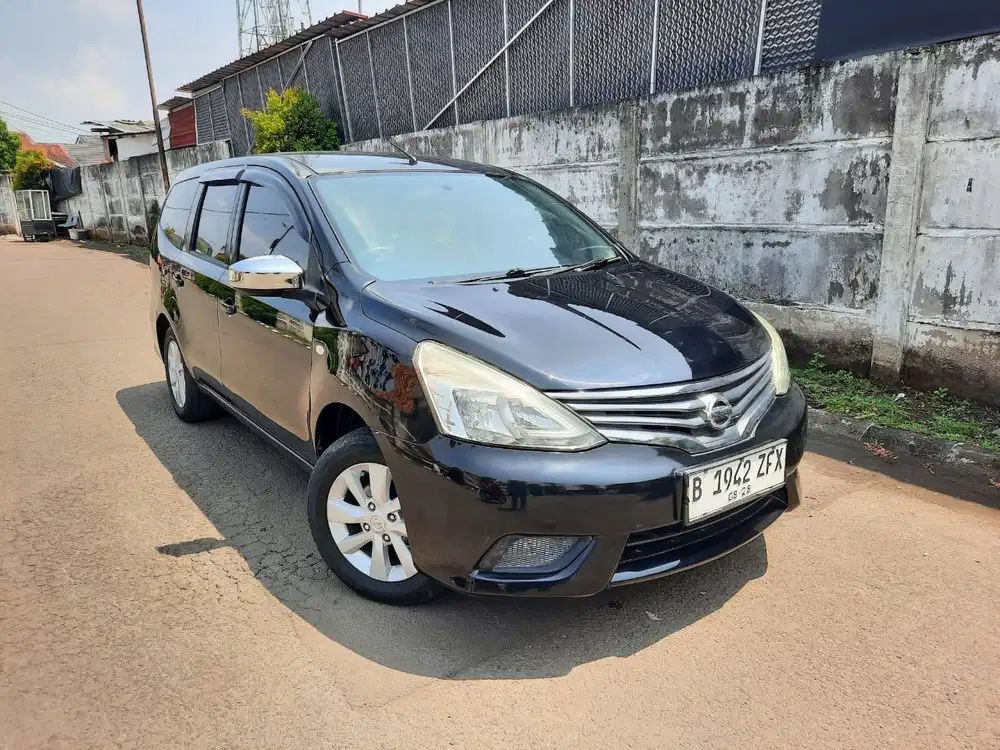 Nissan Grand Livian SV MT 2016