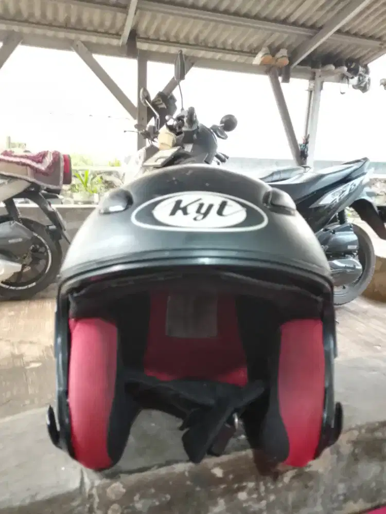 Helm KYT DJ maru SZ M