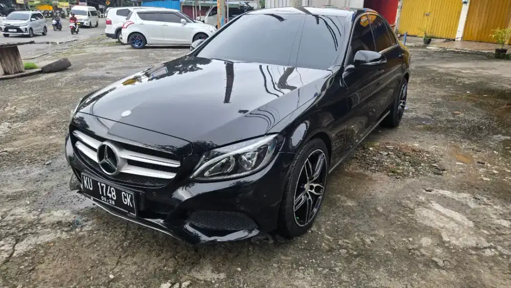 Mercedes Benz C200 W205