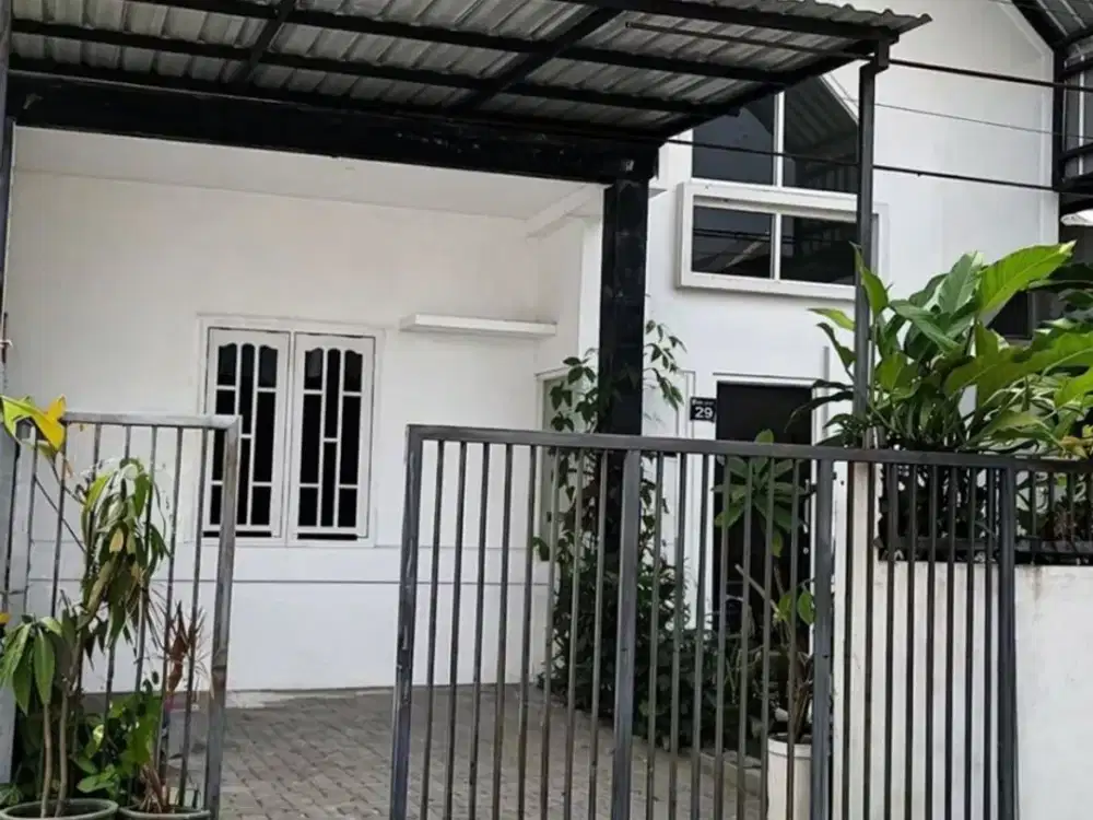 Rumah Murah 2 Lantai di Pakis Malang – CCTV & One Gate