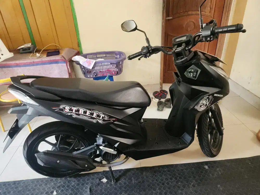 Beat street hitam 2023 gbm