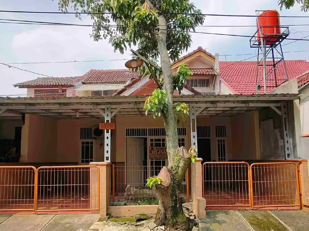 RUMAH SIAP HUNI 2 LANTAI DI GRIYA DEPOK ASRI