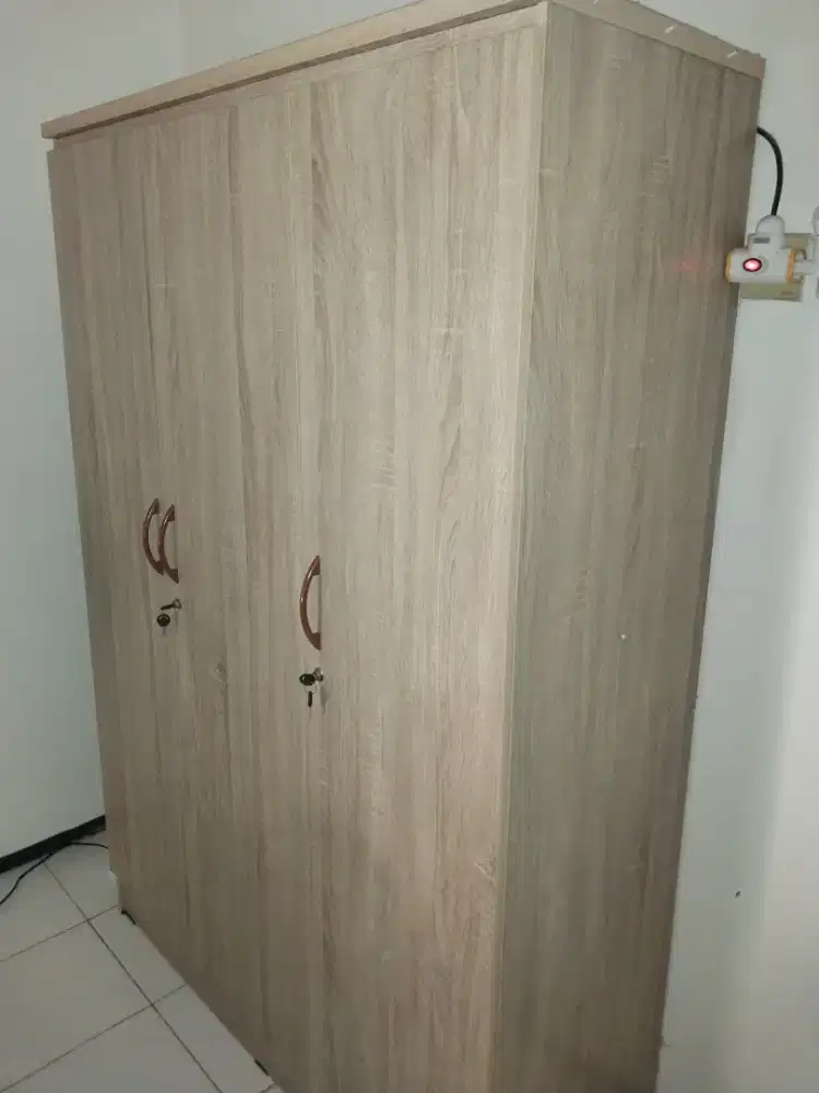Jual Lemari Pakaian Cepat (20 Mei max)