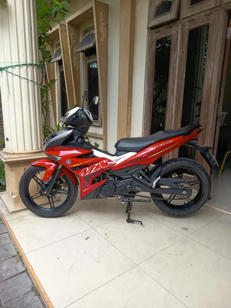 Jupiter mx king 150cc merah hitam 2023 gbm