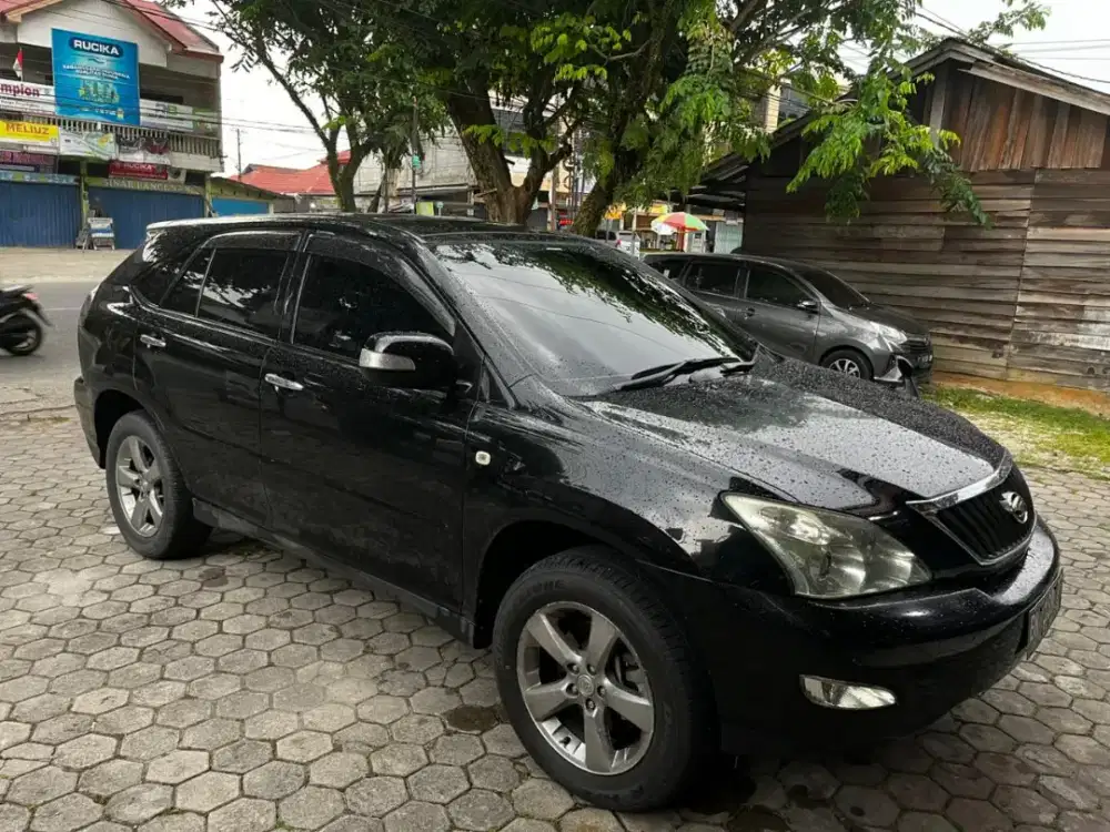 Toyota harrier 2.4 matic