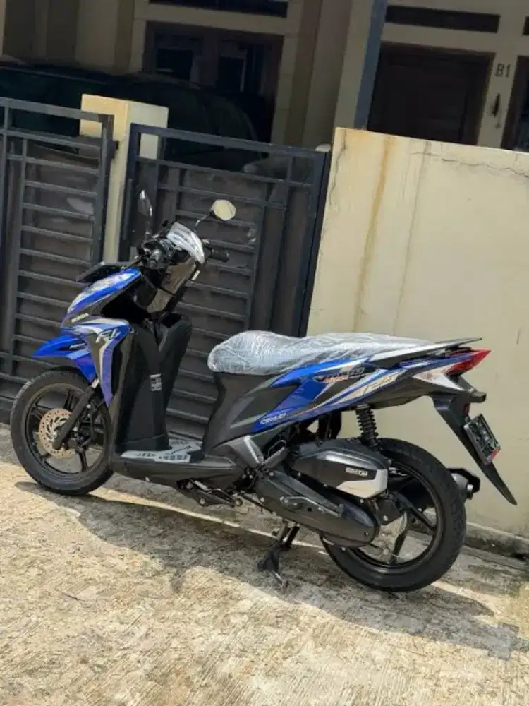 HONDA VARIO 125 KZR ISS TAHUN 2014