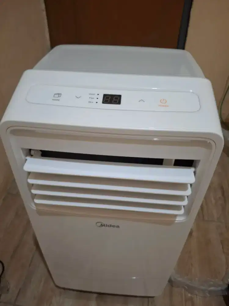 Midea 0.5 pk baru buka dus karna di kontrakan mcb nya 2 amper gak kuat