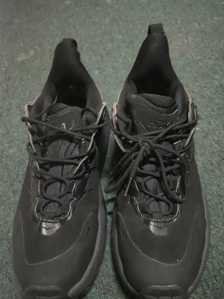 Sepatu hoka vibram 45
