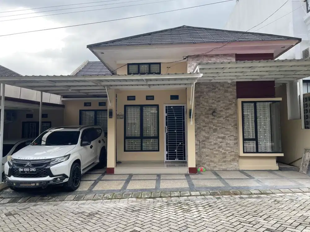 Dijual rumah cluster tengah kota