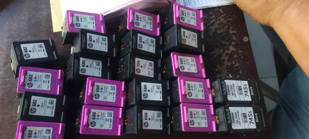 Tinta cartridge bekas