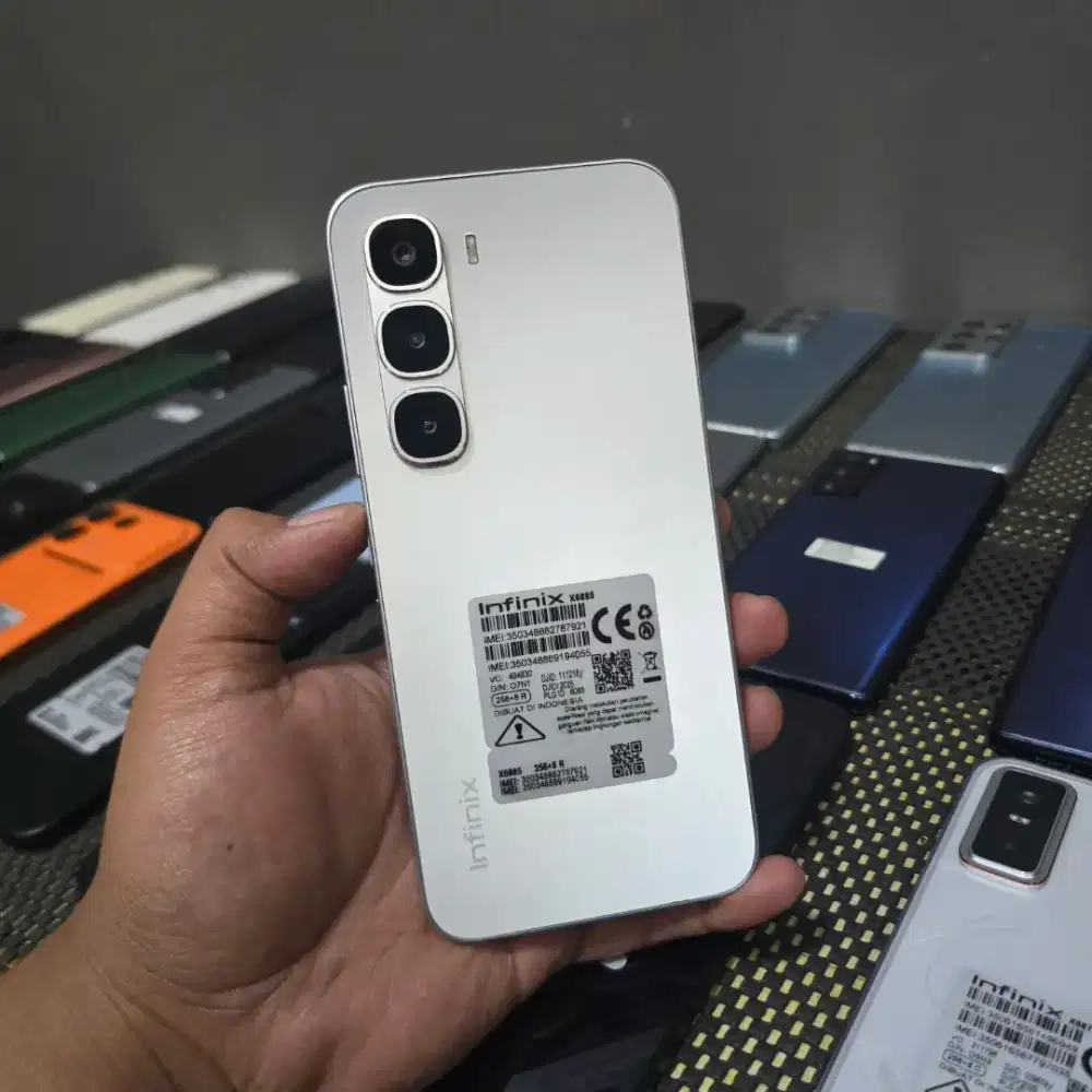Infinix hot 60 pro 8/256 like new