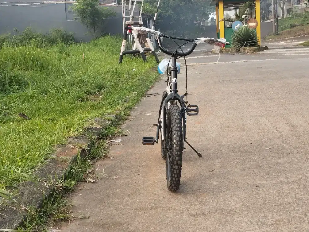 Sepeda United bike uk 18