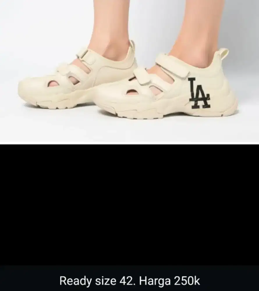 Sepatu sandal MLB size 42