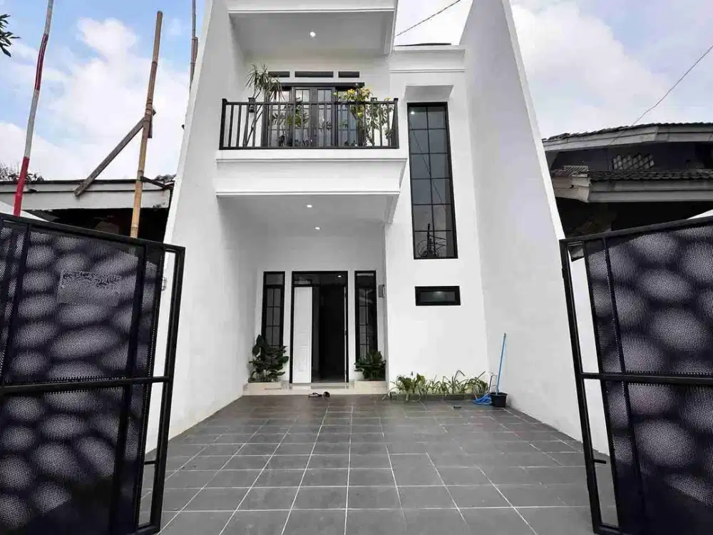 Hunian 2 lantai Mewah lokasi dalam komplek di Cinere depok
