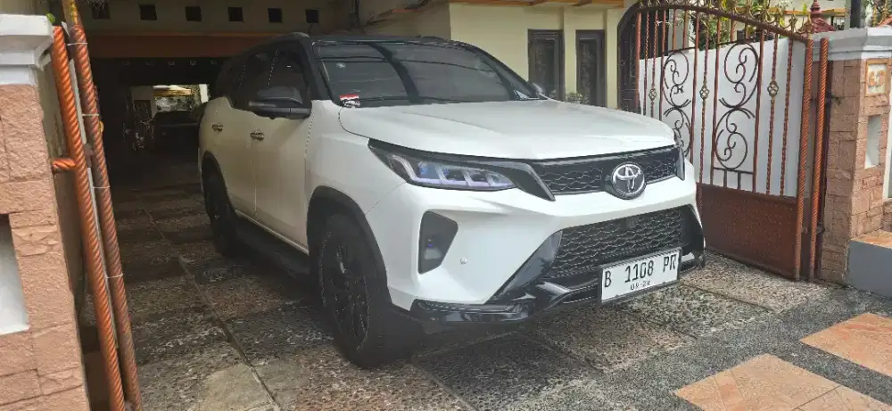 Fortuner Diesel VRZ 2017 Putih Legender