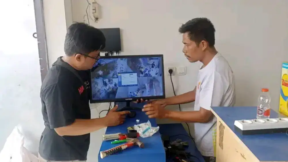 MELAYANI PASANG CCTV