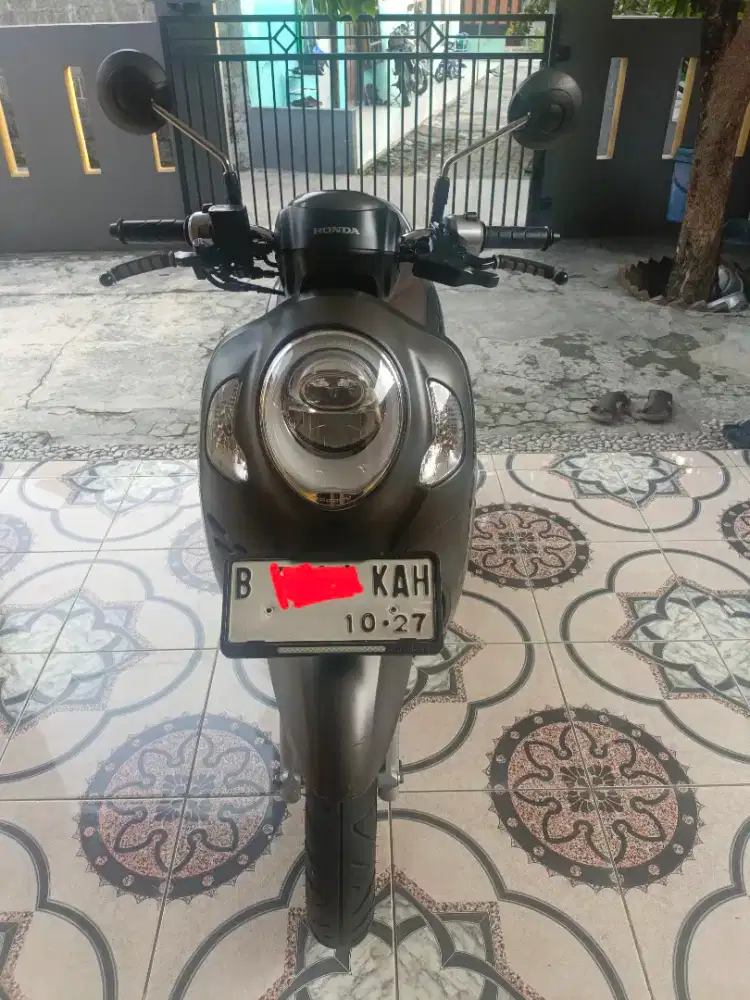Scoopy stylish coklat 2022 Bks kota