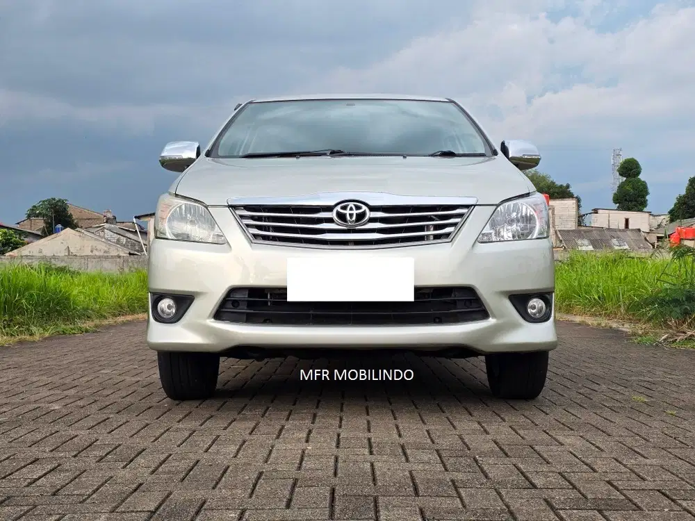 Cash : Toyota Kijang Innova G AT 2013