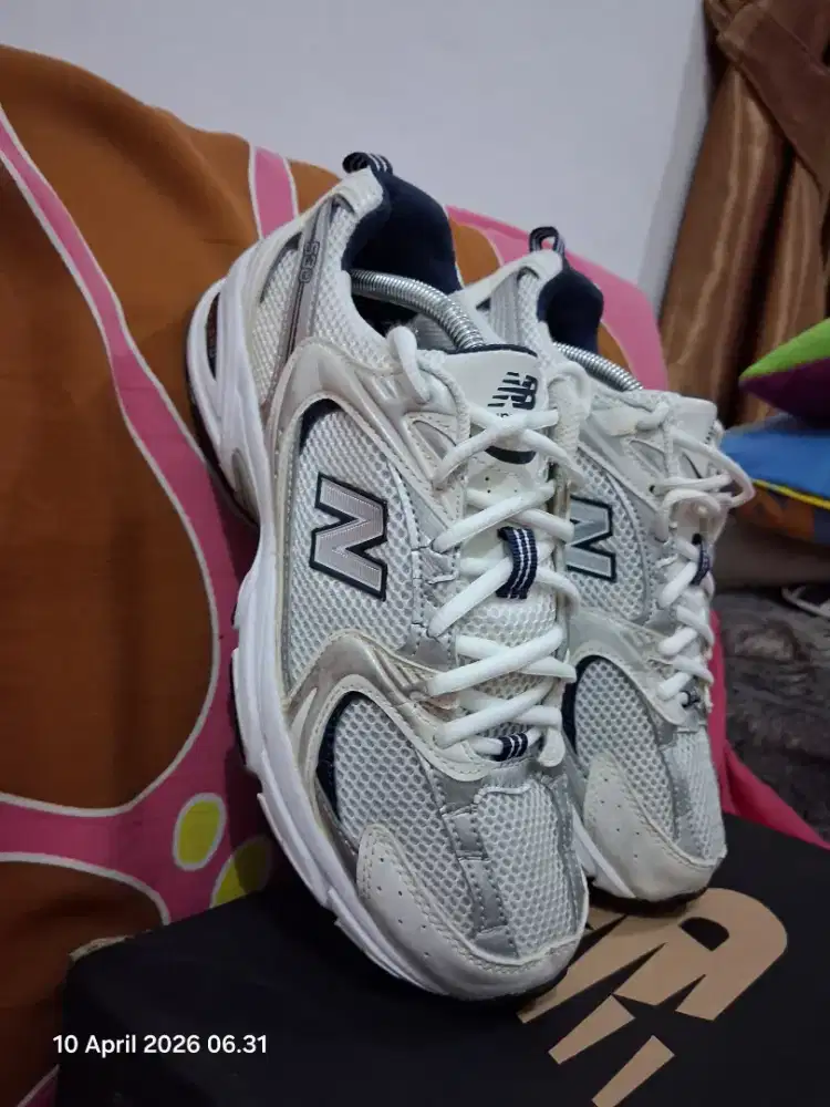 Sale...Original NB 530 Indigo
Size 40 insole 25cm