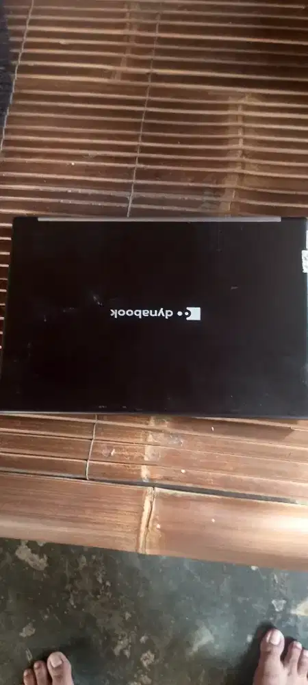 Toshiba Dynabook x40 core i5 gen12 matot