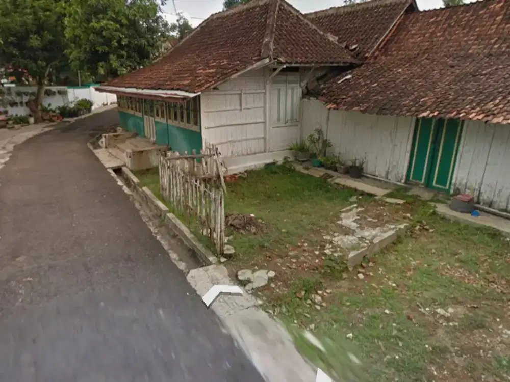Koleksi Antik Strategis