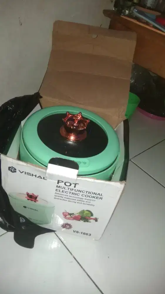 Panci listrik serbaguna