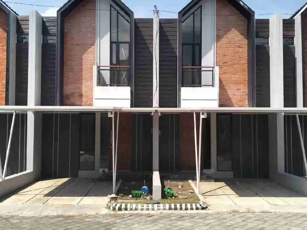 VILLA MEWAH KOTA BATU DEKAT BNS + KOLAM RENANG