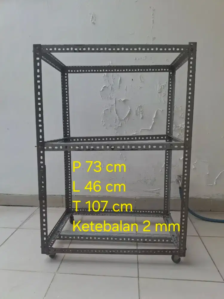 Rak Besi Siku Tebal 3 Susun