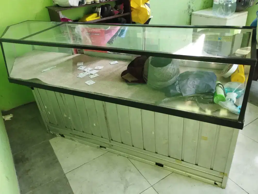 Dijual Etalase konter Hp