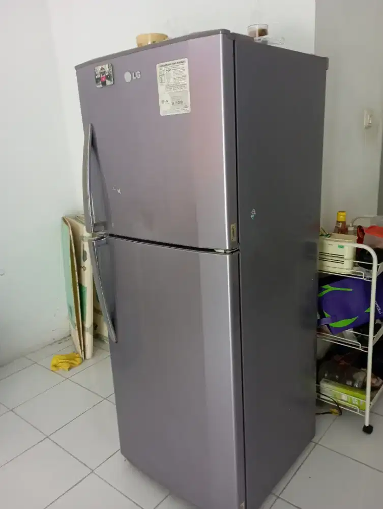 Kulkas 2 pintu LG