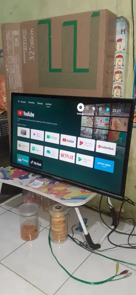 tv android 32 inch changhong